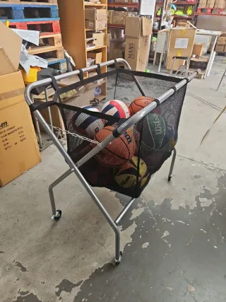 Carrello portapalloni per pallavolo e basket
