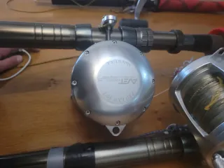 Avet EXW 50/2 com trençado 180lbs. Big Game