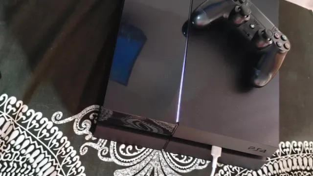 PS4 (PlayStation 4) Negra