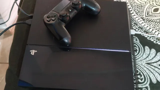 PS4 (PlayStation 4) Negra
