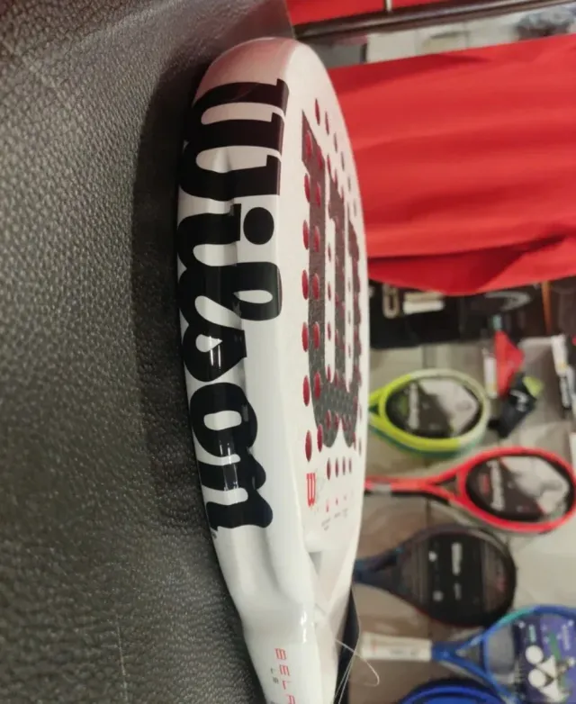 Pala padel Wilson Bela LS 202 5