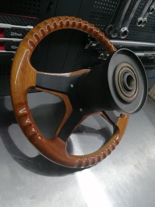 Volante de madera Mercedes