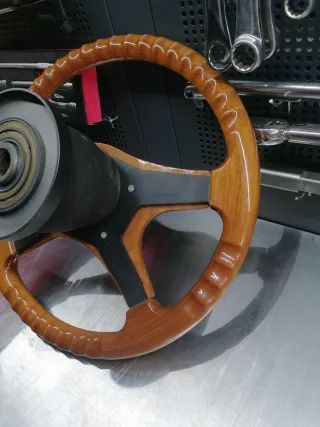 Volante de madera Mercedes