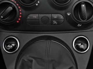 Abarth 500 695C 1.4 16v T-Jet 132kW (180 CV)