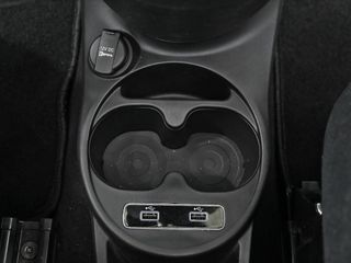 Abarth 500 695C 1.4 16v T-Jet 132kW (180 CV)