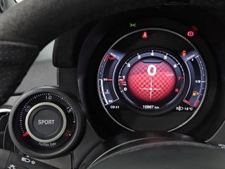 Abarth 500 695C 1.4 16v T-Jet 132kW (180 CV)