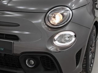 Abarth 500 695C 1.4 16v T-Jet 132kW (180 CV)