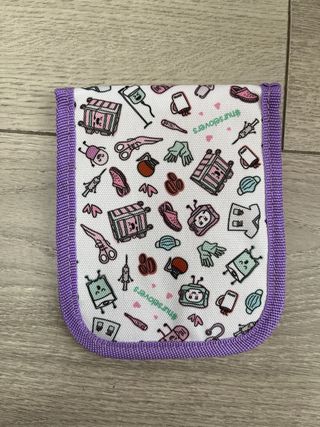 Nurse is Love Salva Bolsillos Enfermeria Lavanda