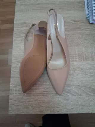 Zapatos tacón destalonados nude talla 38