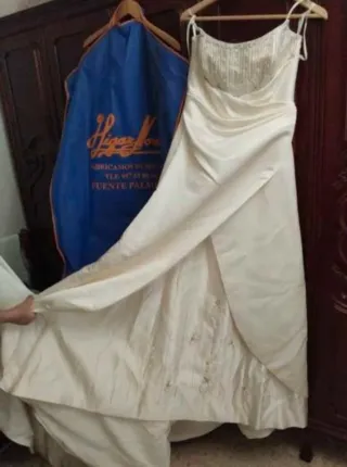 Traje de Novia Dorado y Blanco