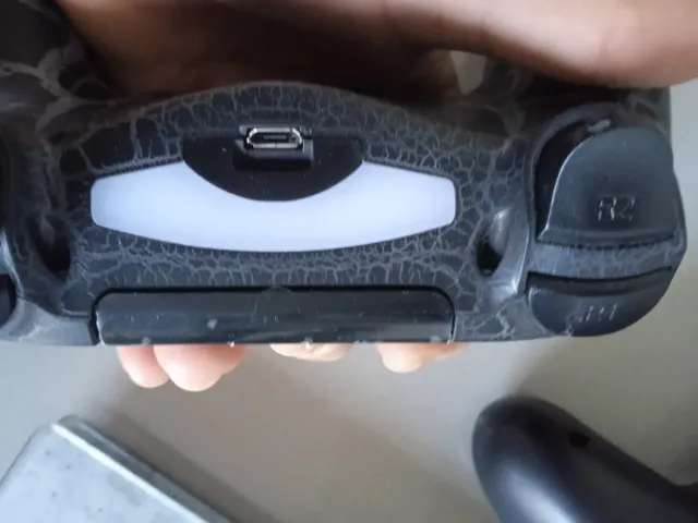 Mando PS4 Inalámbrico T-REX RGB