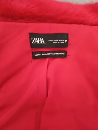 Chaquetón de pelo rojo