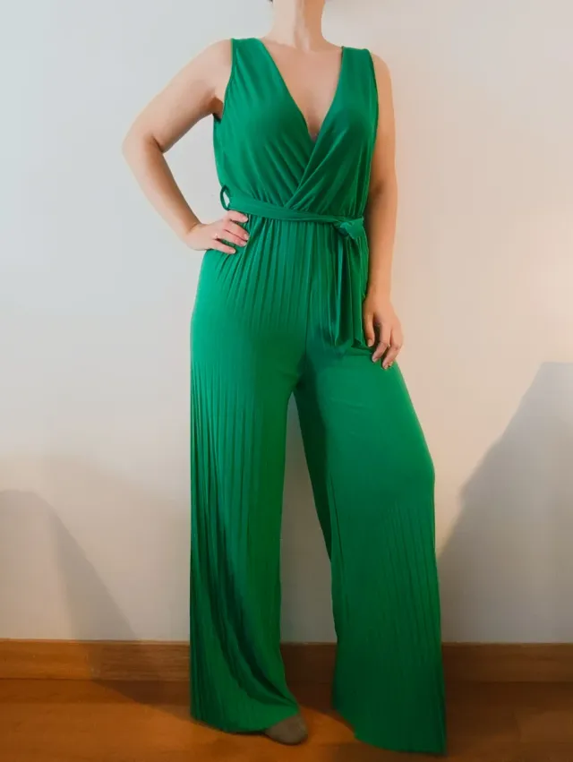 Mono verde plisado mujer