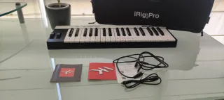 Teclado Controlador MIDI iRig Keys Pro + Estuche