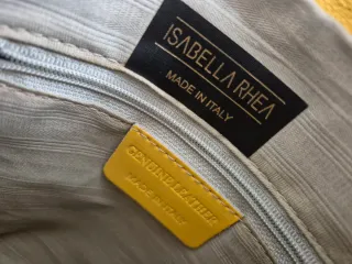 Bolso de piel amarillo