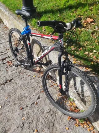 Bicicleta de montaña B-PRO M100