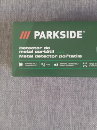 Detector de metales Parkside portátil