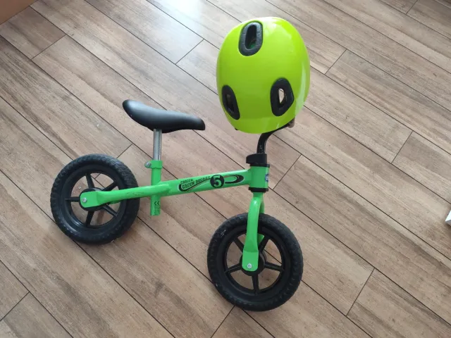 Bicicleta sin pedales Chicco Green Rocket