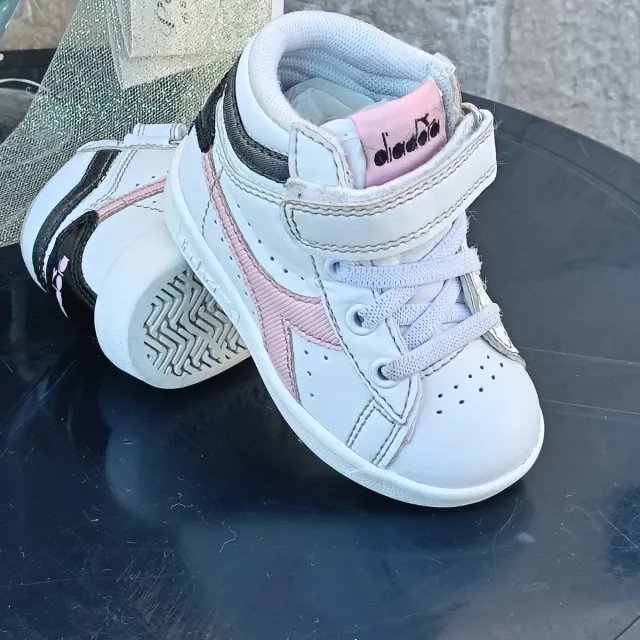 Scarpe Diadora bimba tg 21 bianche rosa