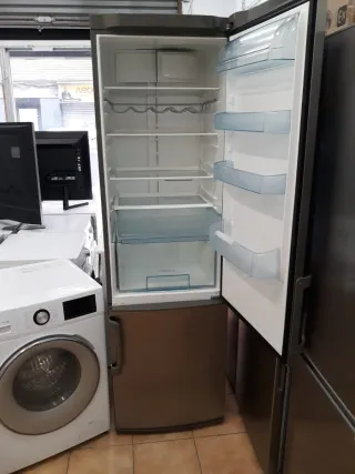 Oferta pack Nevera marca ELECTROLUX altura 2 metro