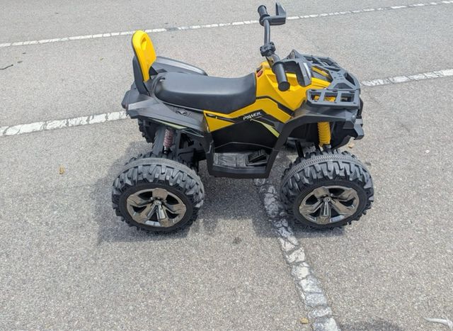 Quad Eléctrico Infantil *muy buen estado*