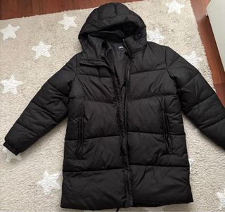 Chaqueta acolchada plumas Zara color negro
