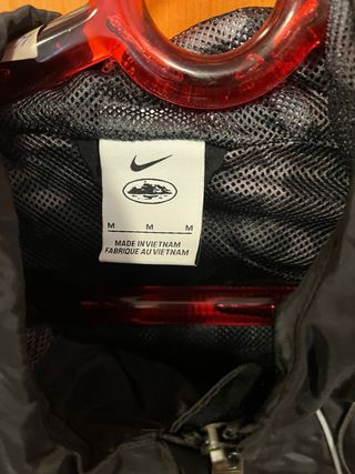 Chaqueta Nike x Corteiz Negra