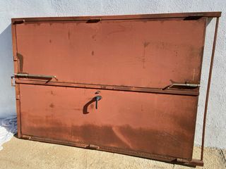 Puerta hierro dos hojas