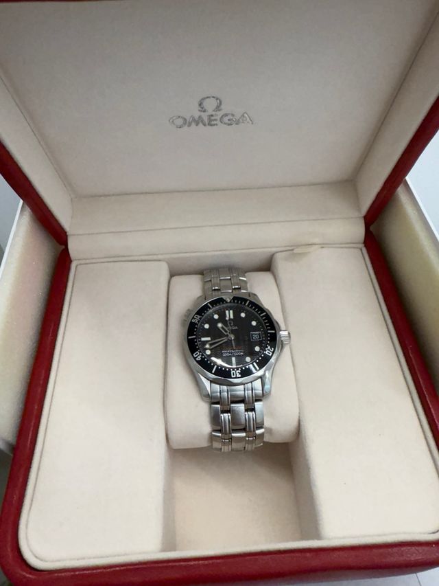 Omega Seamaster caja y documentación