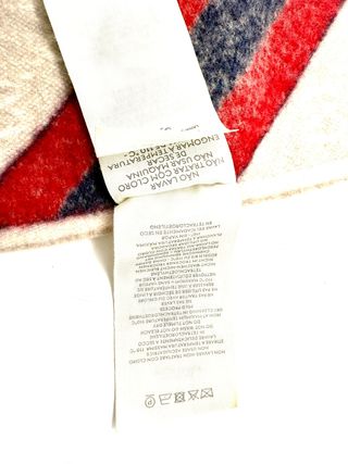 Bufanda Gucci Beige con Rayas Rojas y Azules