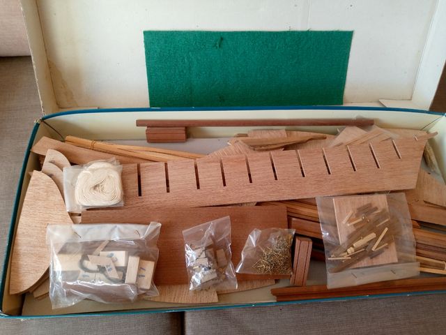 Maqueta Barco Harvey 1847 Artesanía Latina