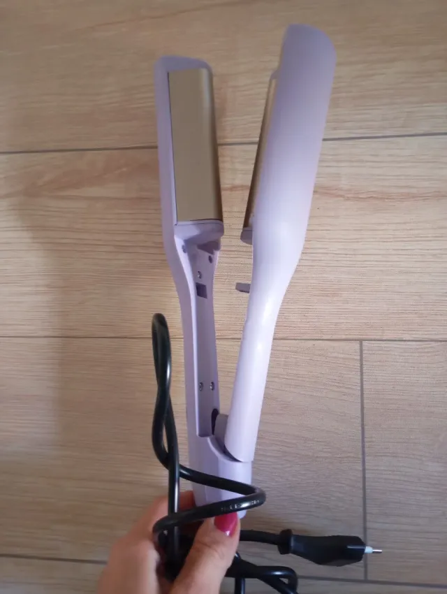 Plancha de ondas morada y dorada