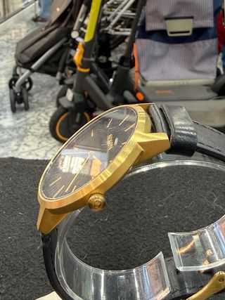 Reloj Nixon Bring It Negro/Dorado