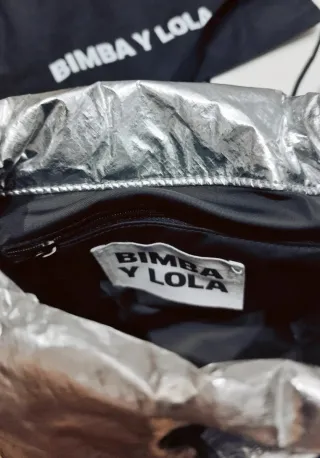 Mochila Bimba y Lola plateada.