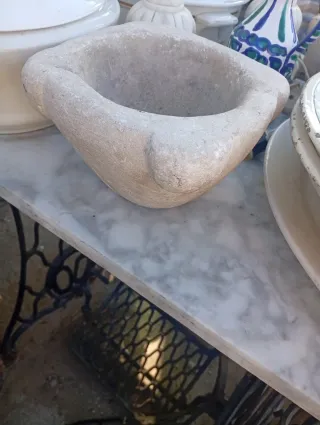 Mesa auxiliar decorada estilo marroquí