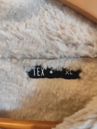 Abrigo marrón forro borreguito talla XL