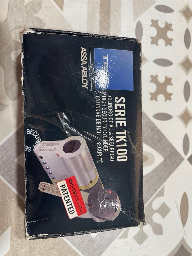 Bombín Tesa Serie TK100  medida 30x40 Dorado