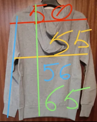 Sudadera con capucha gris