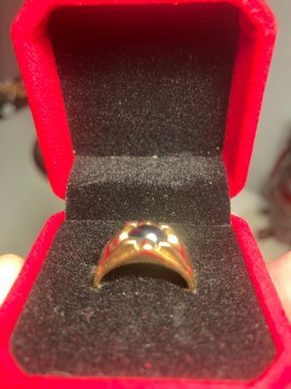 Anillo Oro 18k Zafiro Azul. Peso 5,5 gramos.