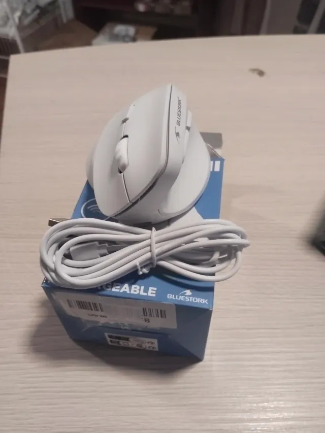 Mouse Ergo Lumi Recarregável Bluetooth 2.4GHz