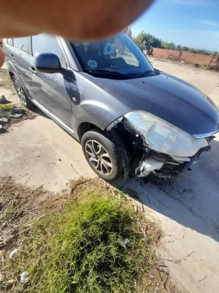 Citroen C-Crosser 2012
