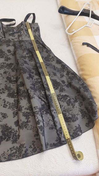 Vestido floral negro y gris