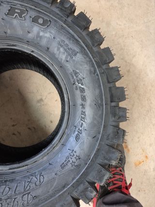 Neumático 22x11-10 42J