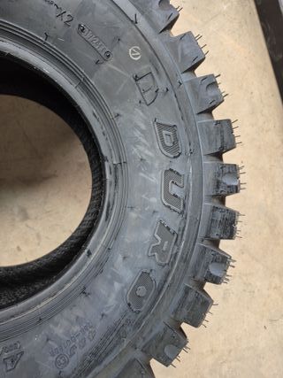 Neumático 22x11-10 42J