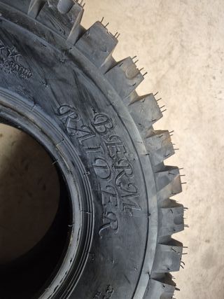 Neumático 22x11-10 42J