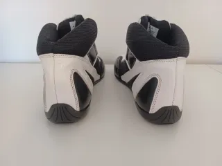 Zapatillas GT2i K-Race Blancas y Negras