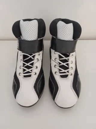 Zapatillas GT2i K-Race Blancas y Negras