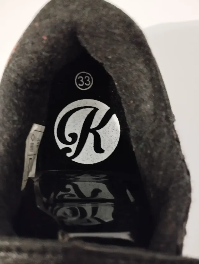 Zapatillas niño negras con brillos Talla 33