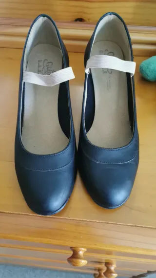 Zapatos de tacón negros talla 38