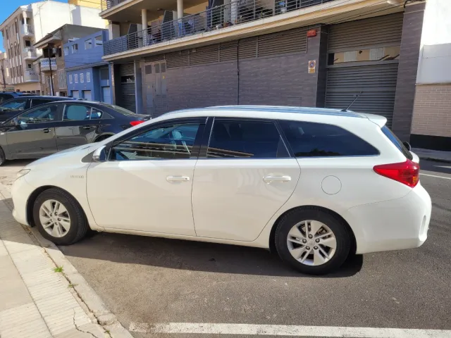 Toyota Auris 2014